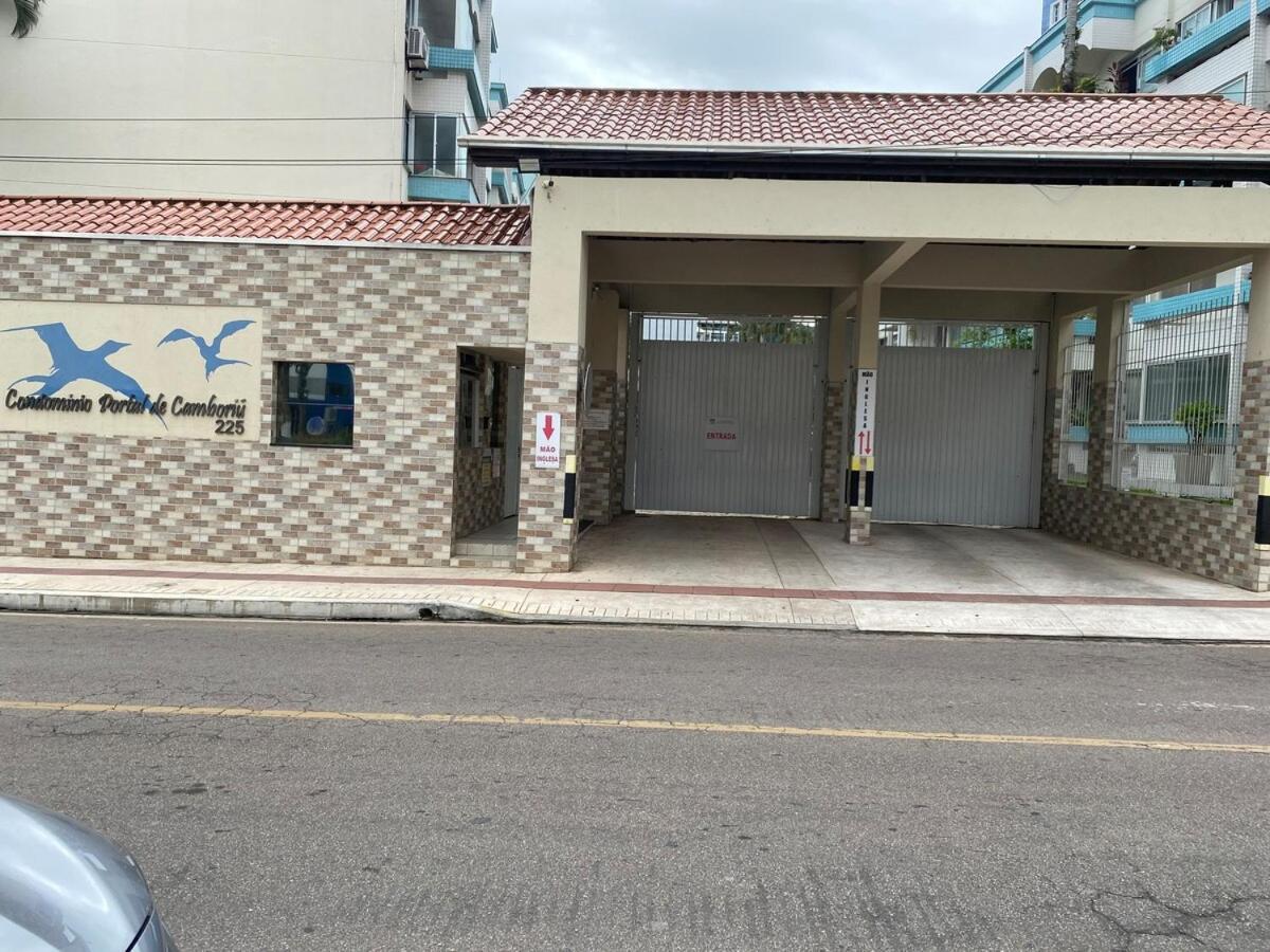Apartamento Com Piscina 600m Da E Roda Gigante *